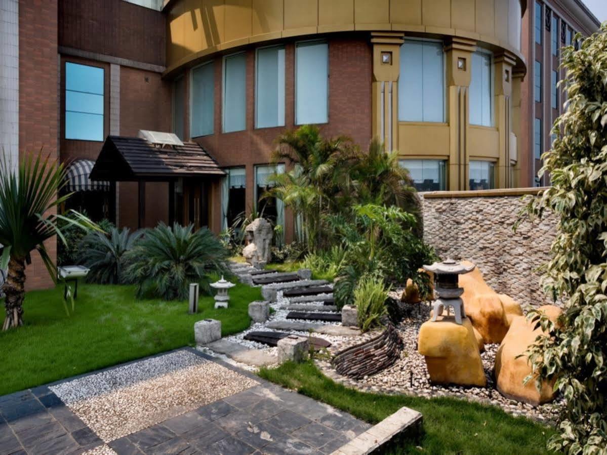 City Hotel Foshan Eksteriør billede